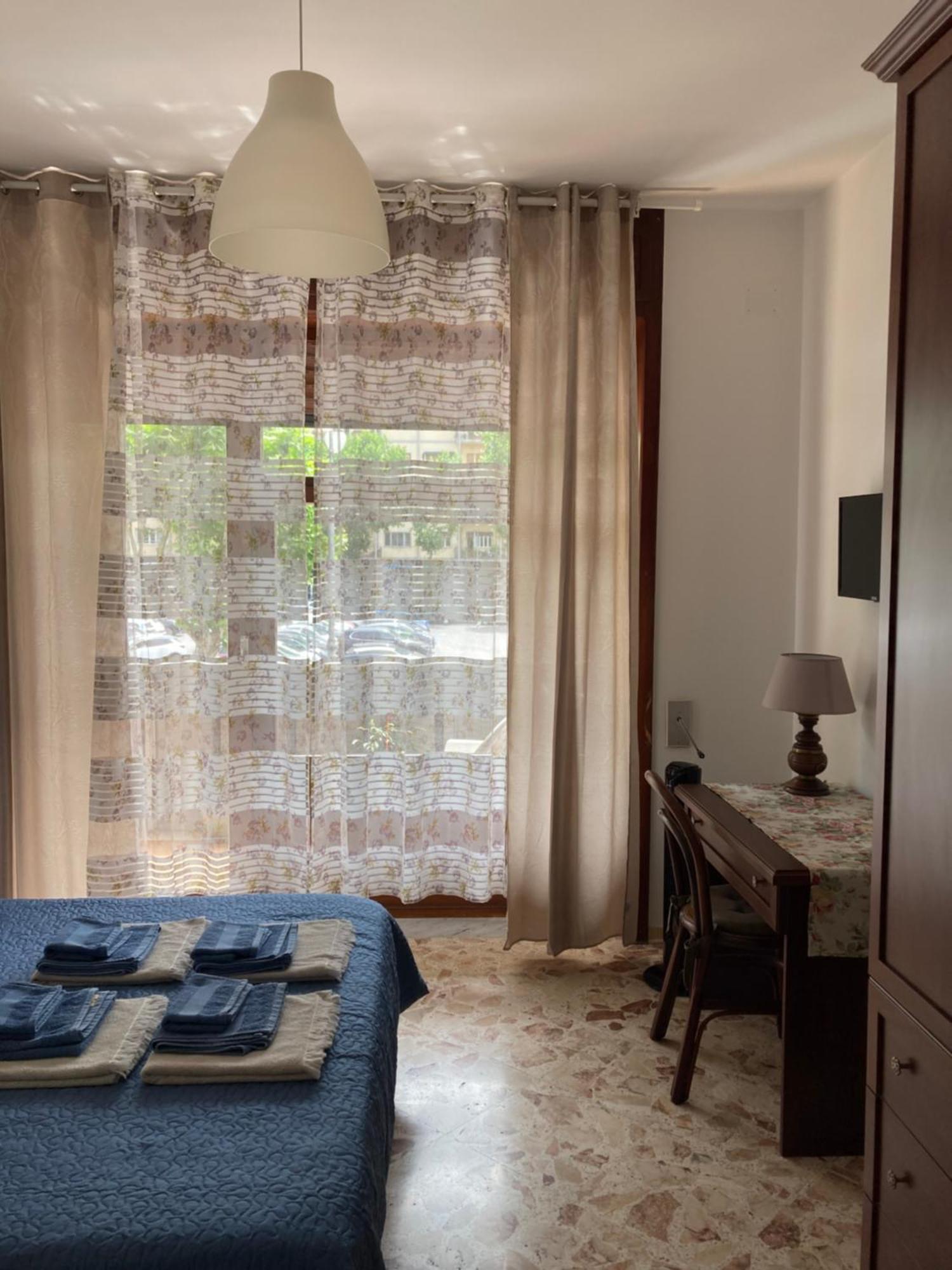 Casa Vacanza Brezza Di Maestrale Salerno Luaran gambar